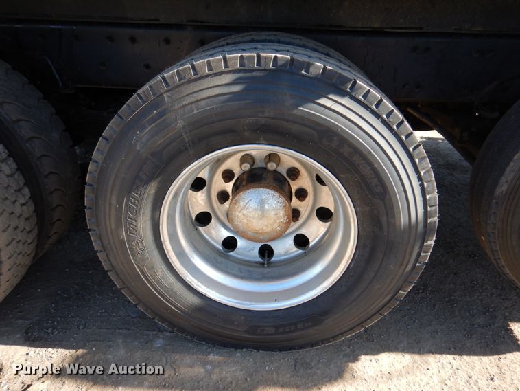 image for item DN2531 2007 Sterling A90  dump truck