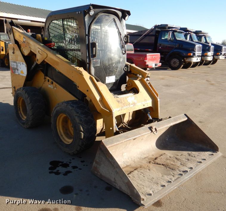 image for item DN2532 2016 Caterpillar 272D2  skid steer loader