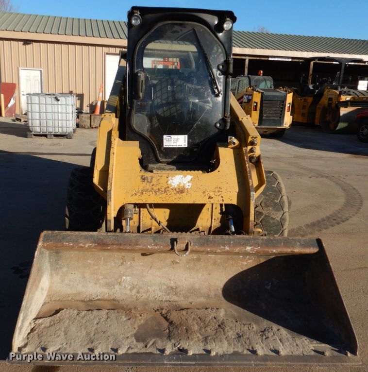 image for item DN2532 2016 Caterpillar 272D2  skid steer loader