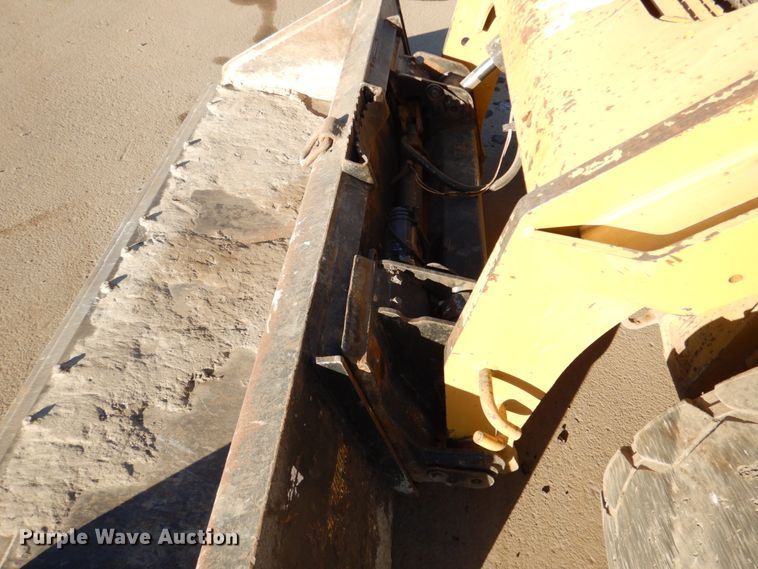 image for item DN2532 2016 Caterpillar 272D2  skid steer loader