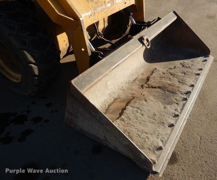 image for item DN2532 2016 Caterpillar 272D2  skid steer loader