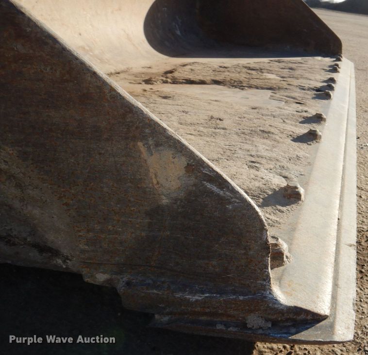 image for item DN2532 2016 Caterpillar 272D2  skid steer loader