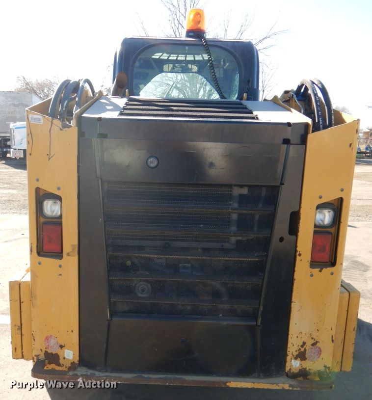 image for item DN2533 Caterpillar 246D  skid steer loader