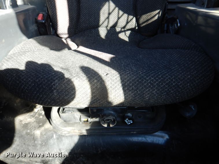 image for item DN2533 Caterpillar 246D  skid steer loader