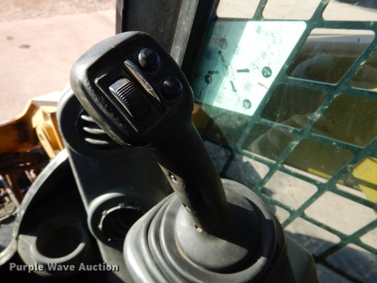 image for item DN2533 Caterpillar 246D  skid steer loader