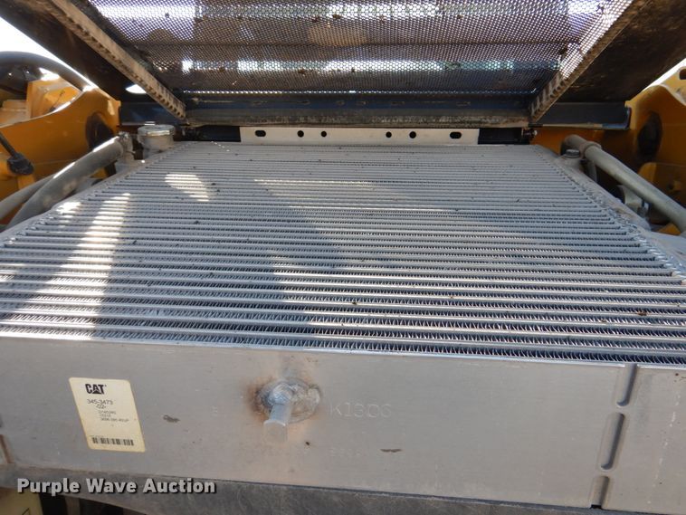 image for item DN2533 Caterpillar 246D  skid steer loader