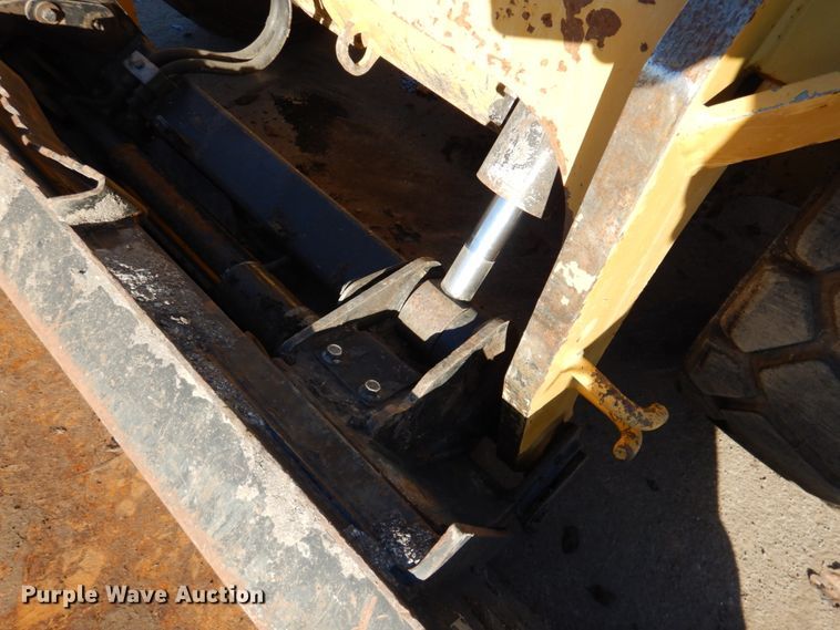 image for item DN2533 Caterpillar 246D  skid steer loader