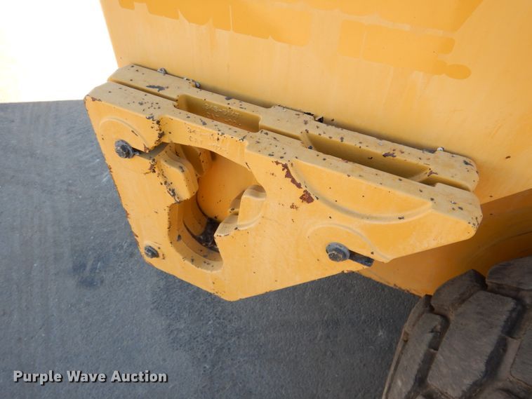 image for item DN2533 Caterpillar 246D  skid steer loader