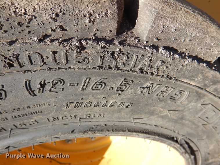 image for item DN2533 Caterpillar 246D  skid steer loader