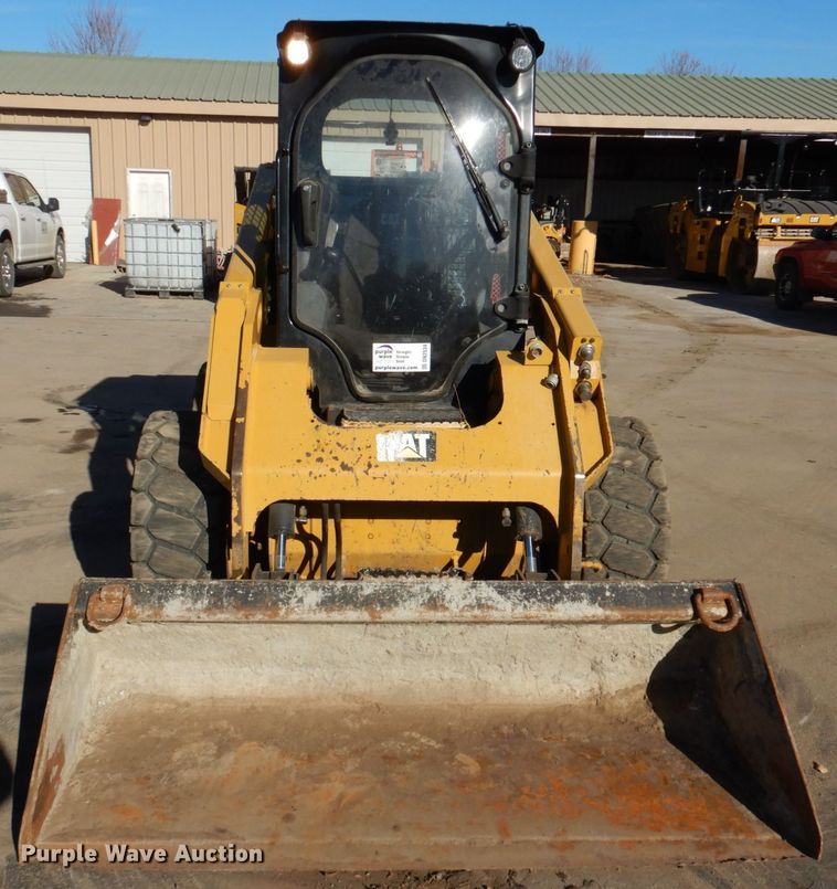 image for item DN2534 Caterpillar 246D  skid steer loader
