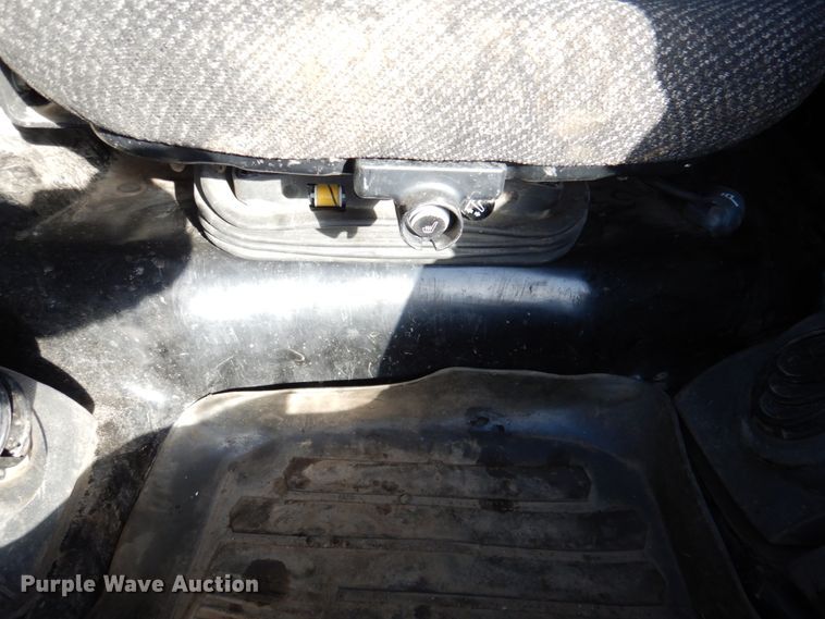 image for item DN2534 Caterpillar 246D  skid steer loader