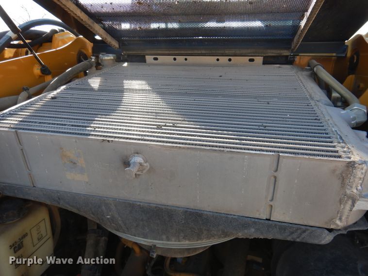 image for item DN2534 Caterpillar 246D  skid steer loader