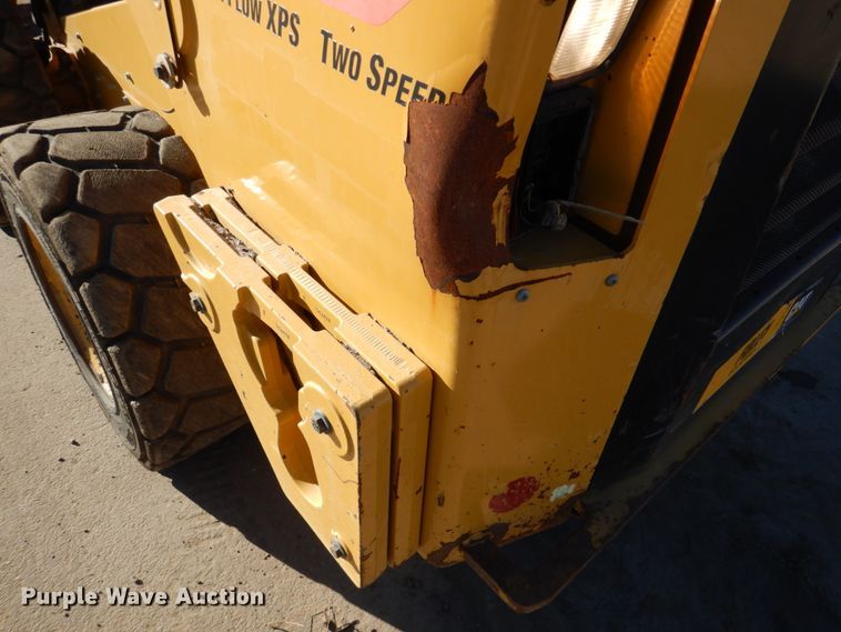 image for item DN2534 Caterpillar 246D  skid steer loader