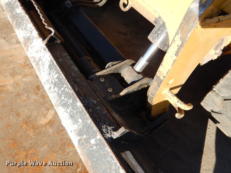 image for item DN2534 Caterpillar 246D  skid steer loader