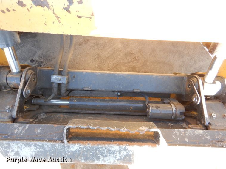 image for item DN2534 Caterpillar 246D  skid steer loader