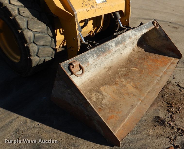 image for item DN2534 Caterpillar 246D  skid steer loader