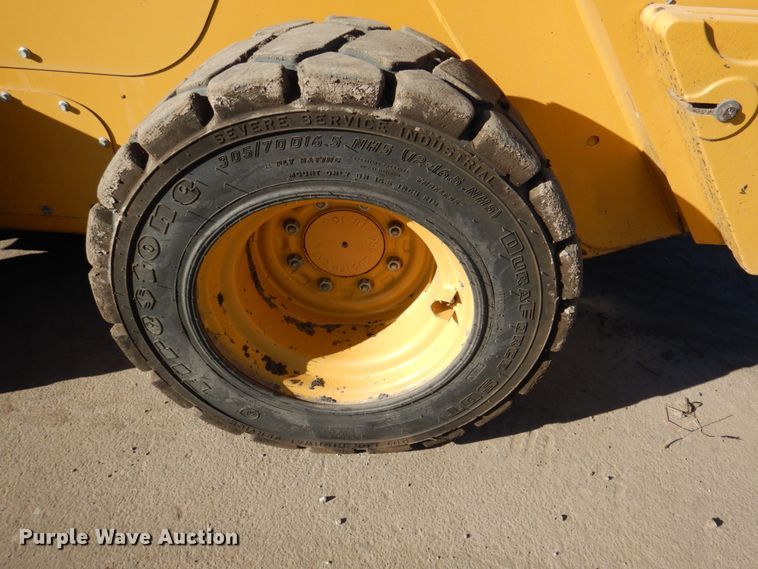 image for item DN2534 Caterpillar 246D  skid steer loader