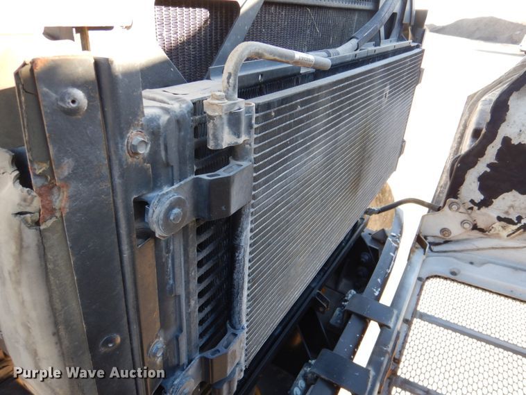 image for item DN2535 2010 Peterbilt 337  semi truck