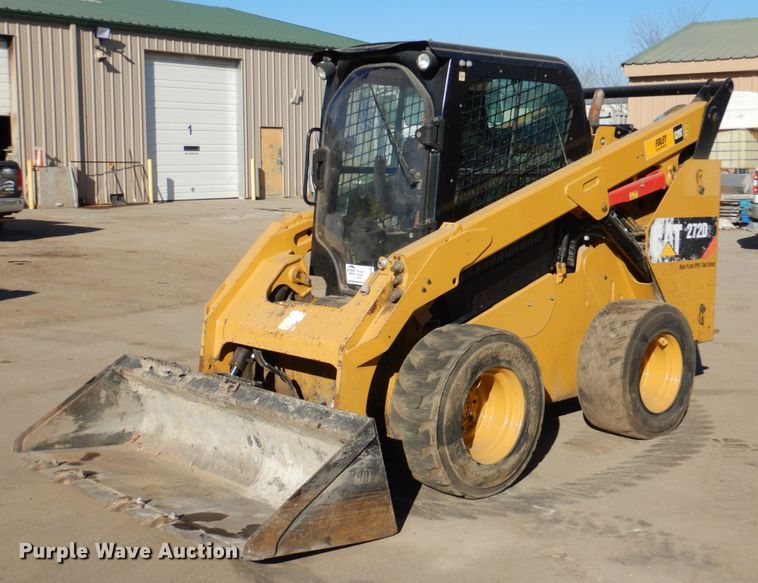 image for item DN2536 Caterpillar 272D2  skid steer loader