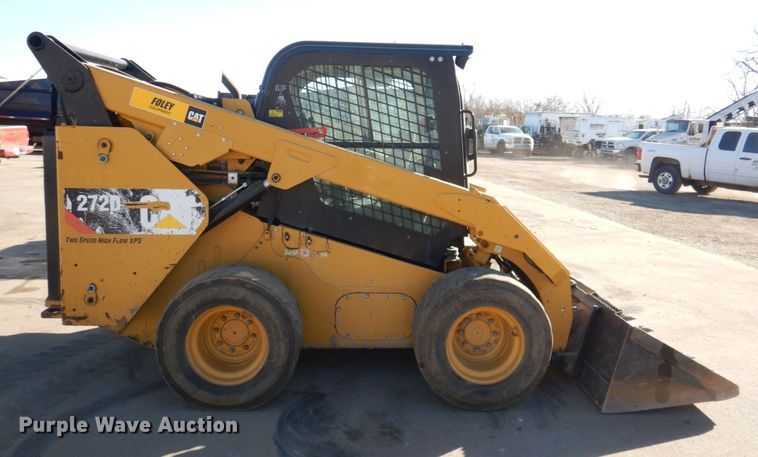 image for item DN2536 Caterpillar 272D2  skid steer loader