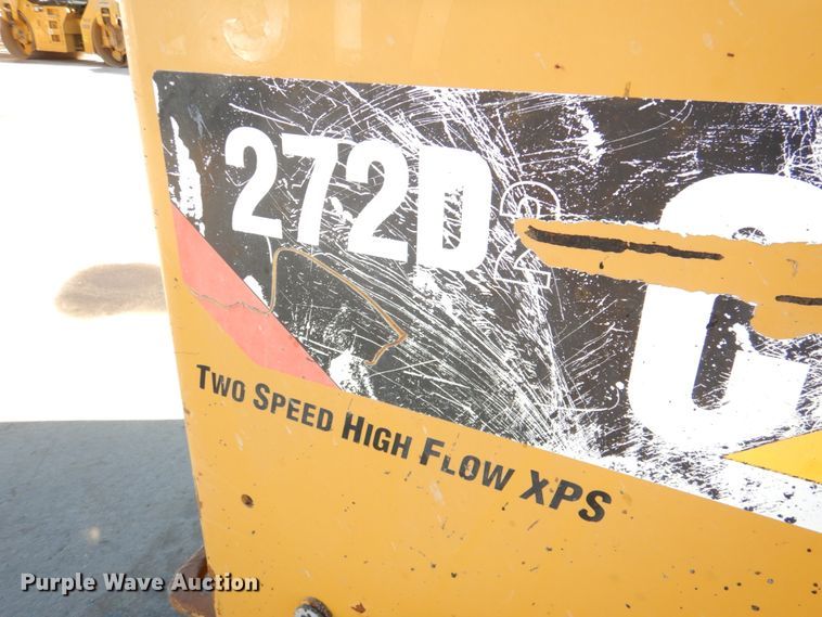 image for item DN2536 Caterpillar 272D2  skid steer loader