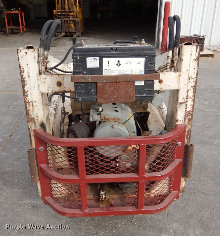 image for item DN5378 Bobcat M371  skid steer loader