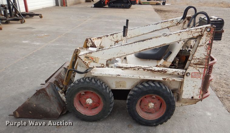 image for item DN5378 Bobcat M371  skid steer loader