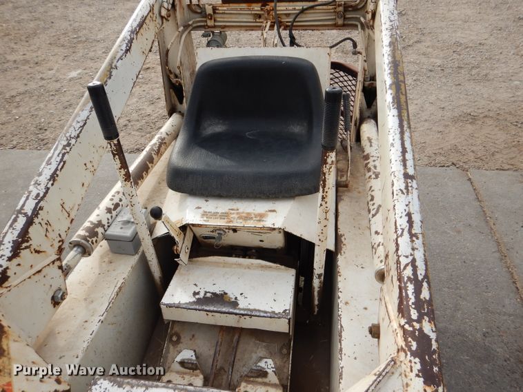 image for item DN5378 Bobcat M371  skid steer loader