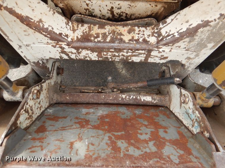 image for item DN5378 Bobcat M371  skid steer loader