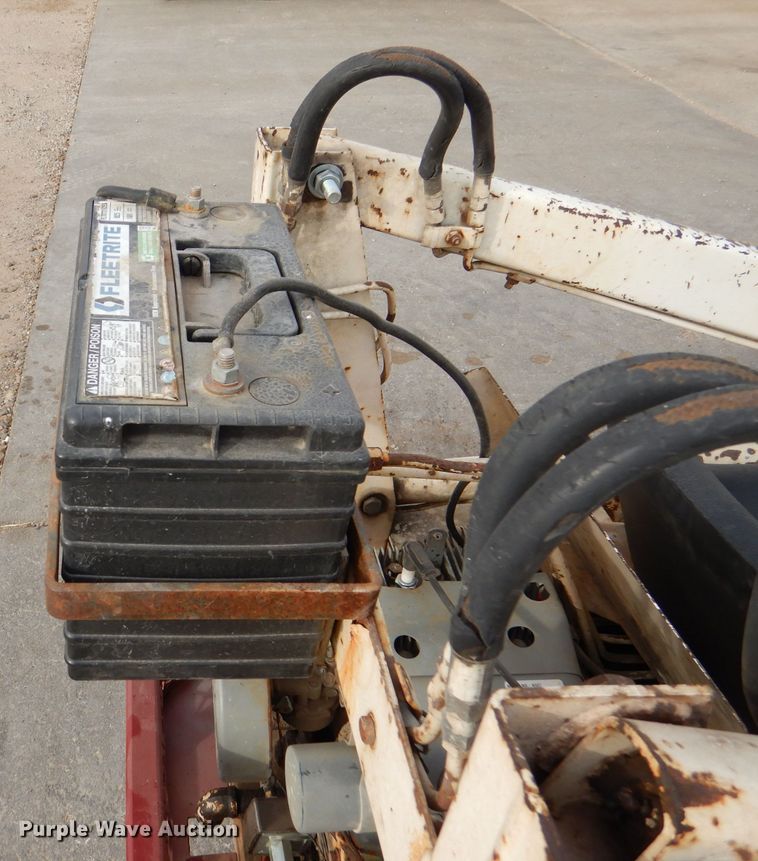 image for item DN5378 Bobcat M371  skid steer loader