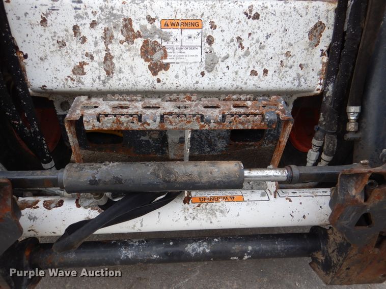 image for item DN5381 2014 Bobcat S450  skid steer loader