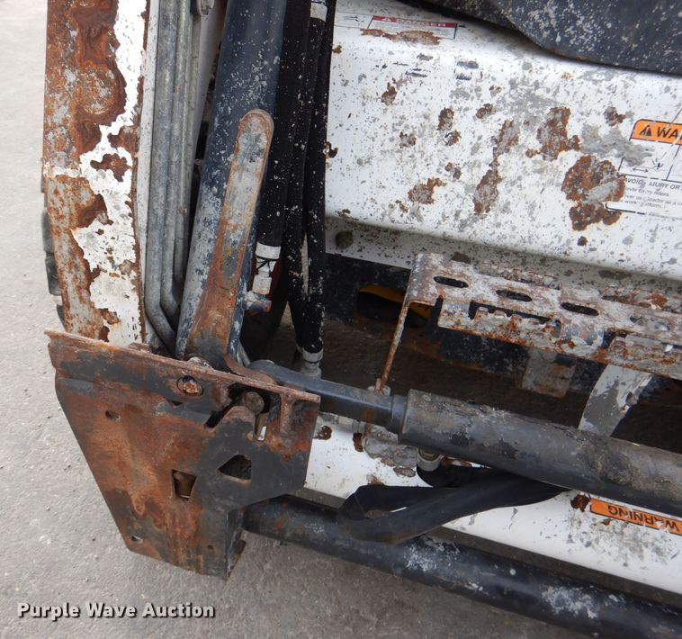 image for item DN5381 2014 Bobcat S450  skid steer loader