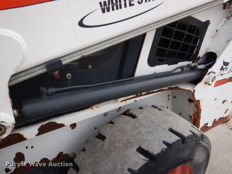 image for item DN5381 2014 Bobcat S450  skid steer loader