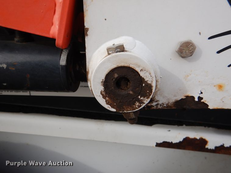 image for item DN5381 2014 Bobcat S450  skid steer loader