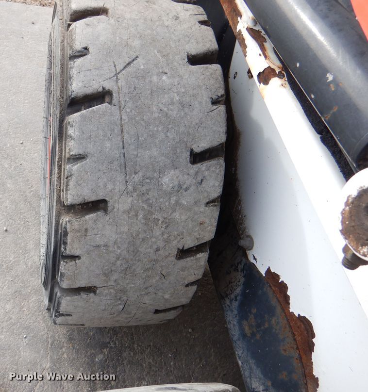 image for item DN5381 2014 Bobcat S450  skid steer loader