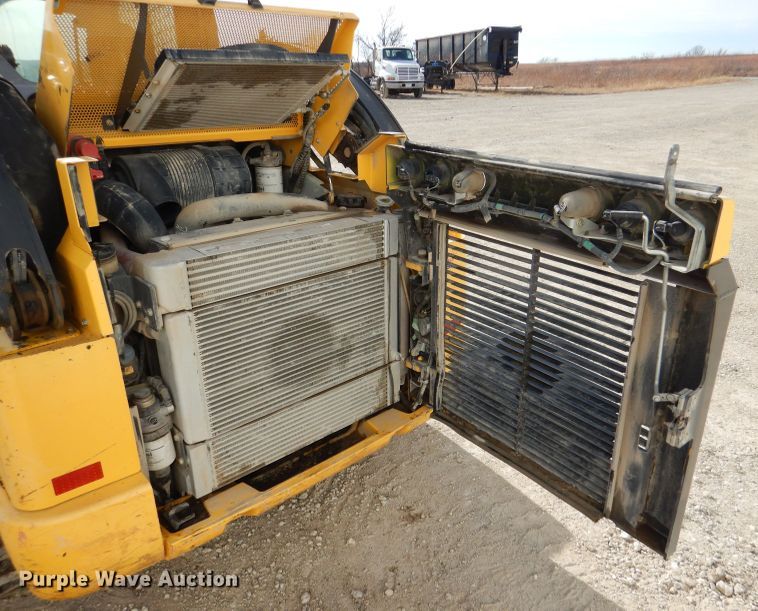 image for item DN5384 2018 New Holland C245  tracked skid steer loader