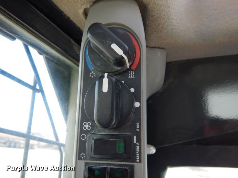 image for item DN5384 2018 New Holland C245  tracked skid steer loader