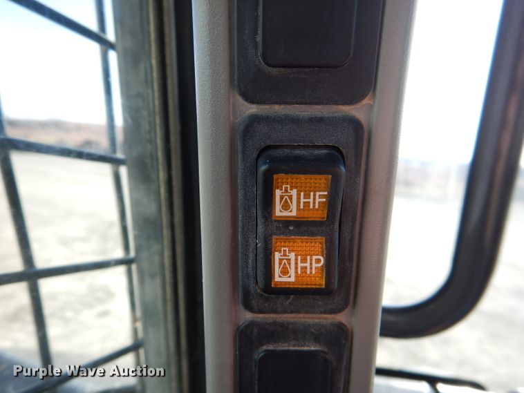 image for item DN5384 2018 New Holland C245  tracked skid steer loader