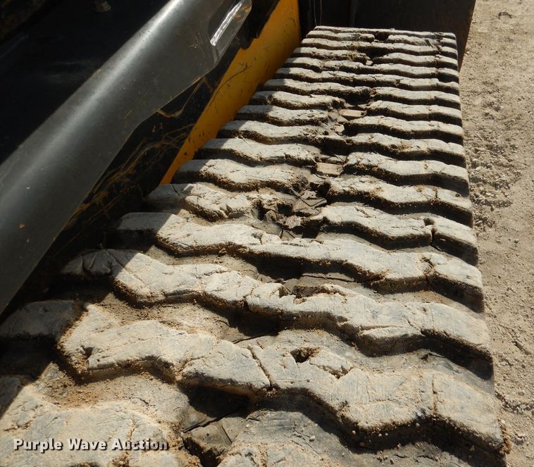 image for item DN5384 2018 New Holland C245  tracked skid steer loader