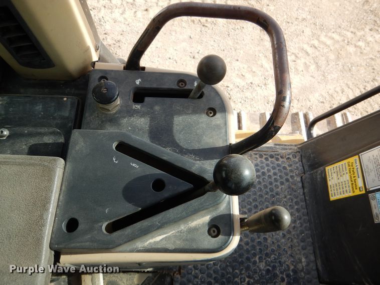 image for item DN5385 2004 Caterpillar 973C  track loader