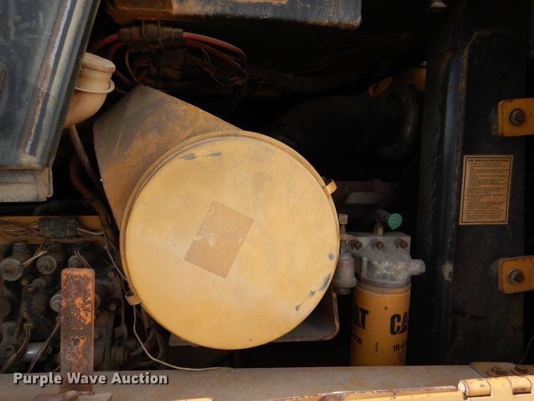 image for item DN5385 2004 Caterpillar 973C  track loader