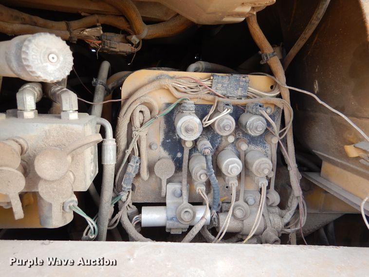 image for item DN5385 2004 Caterpillar 973C  track loader