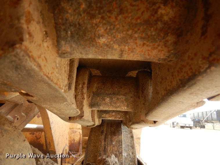 image for item DN5385 2004 Caterpillar 973C  track loader