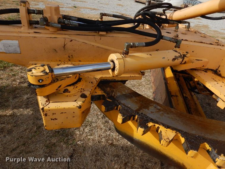 image for item DN5404 Champion 720A  VHP motor grader