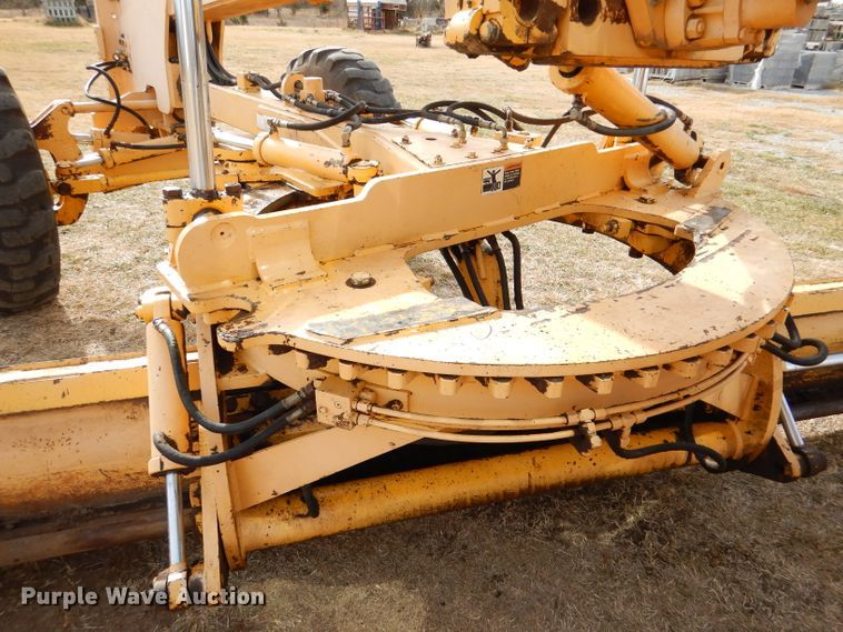 image for item DN5404 Champion 720A  VHP motor grader