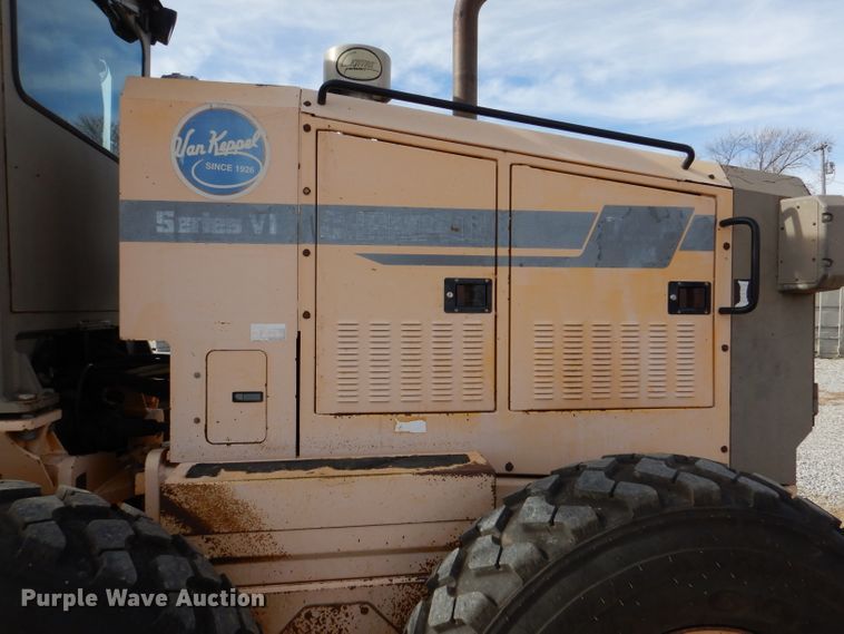 image for item DN5404 Champion 720A  VHP motor grader