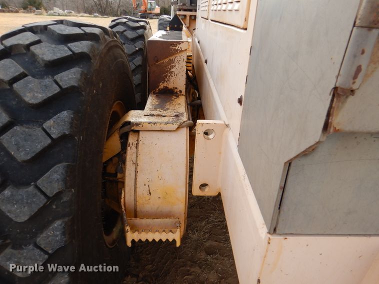 image for item DN5404 Champion 720A  VHP motor grader