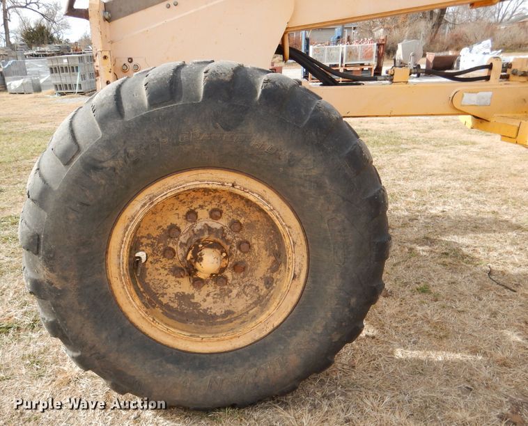 image for item DN5404 Champion 720A  VHP motor grader