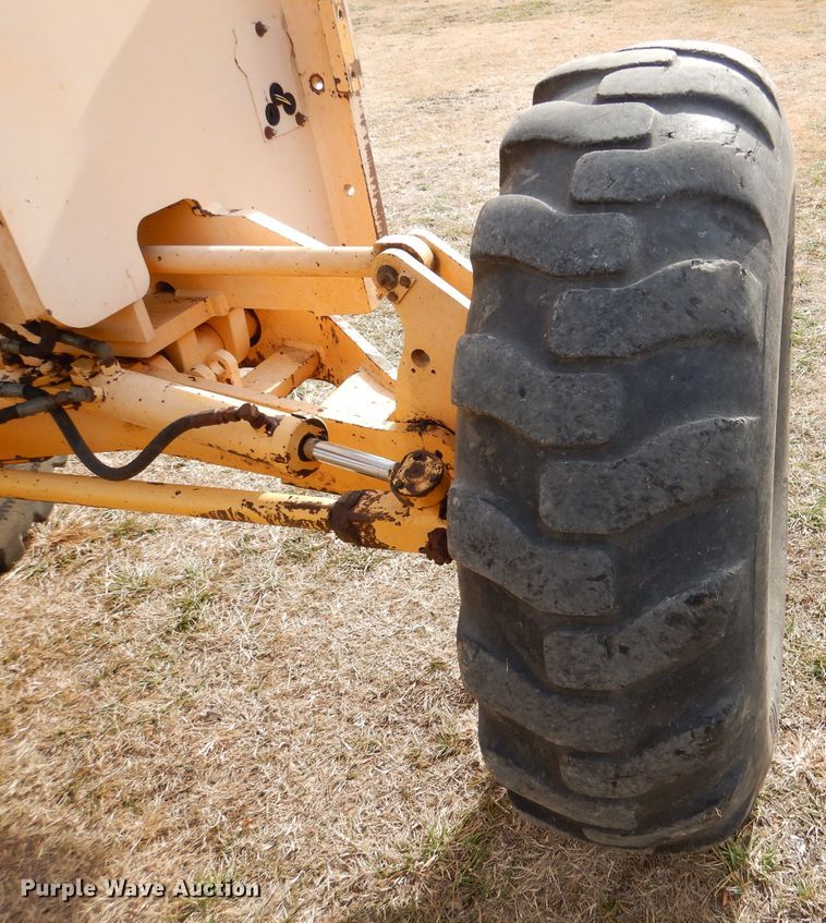 image for item DN5404 Champion 720A  VHP motor grader