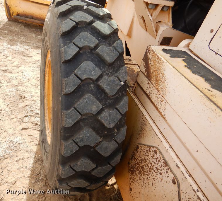 image for item DN5404 Champion 720A  VHP motor grader